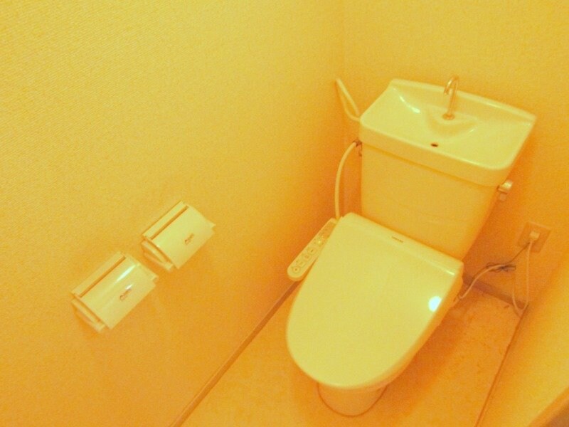 エルシャトー鴻之台の物件内観写真