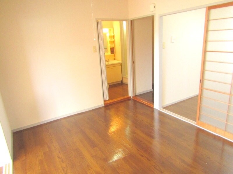 エルシャトー鴻之台の物件内観写真