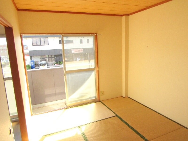 エルシャトー鴻之台の物件内観写真