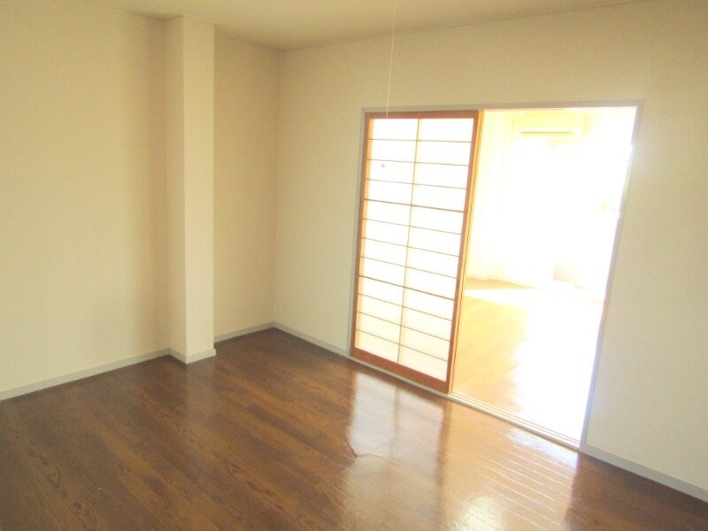 エルシャトー鴻之台の物件内観写真