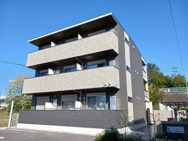 アルピチェーレの物件外観写真