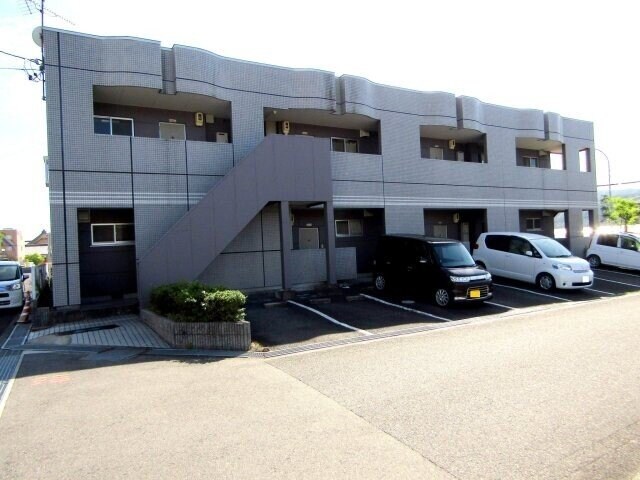 エルシャトー鴻之台の物件外観写真