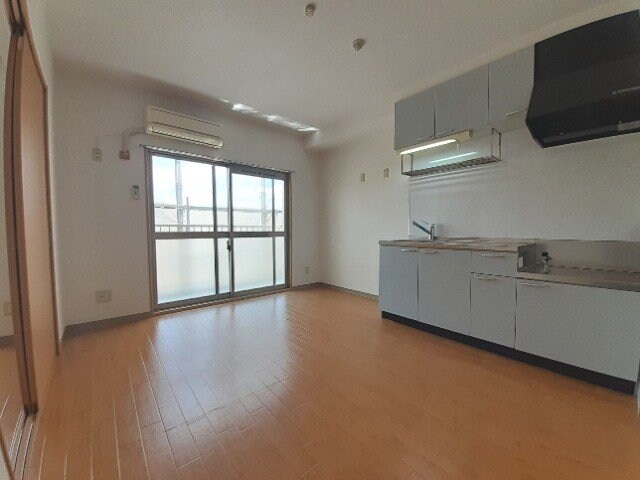 フラット立石B棟（伊賀市別府）の物件内観写真