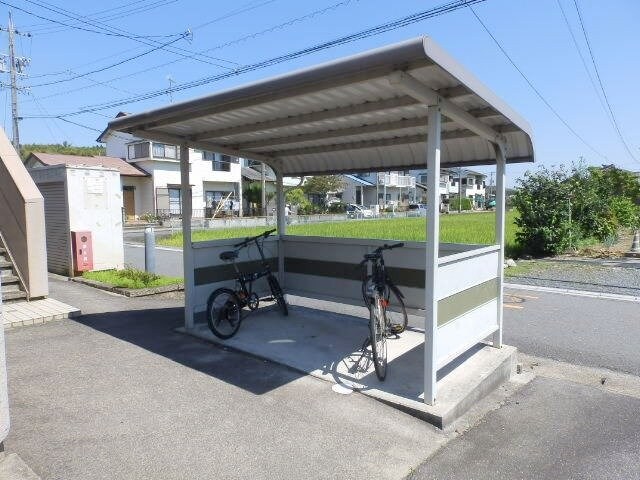 プチ・カーサの物件外観写真