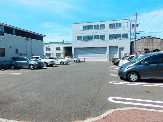 エトワール・シャンの物件外観写真