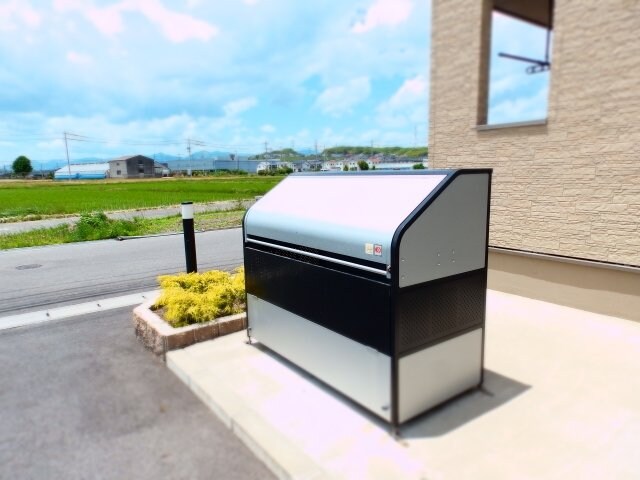 カーザ　ソル　レヴェンテ　Ａの物件外観写真