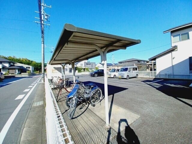 Ｓｕｒｐｌｕｓコスモスの物件外観写真