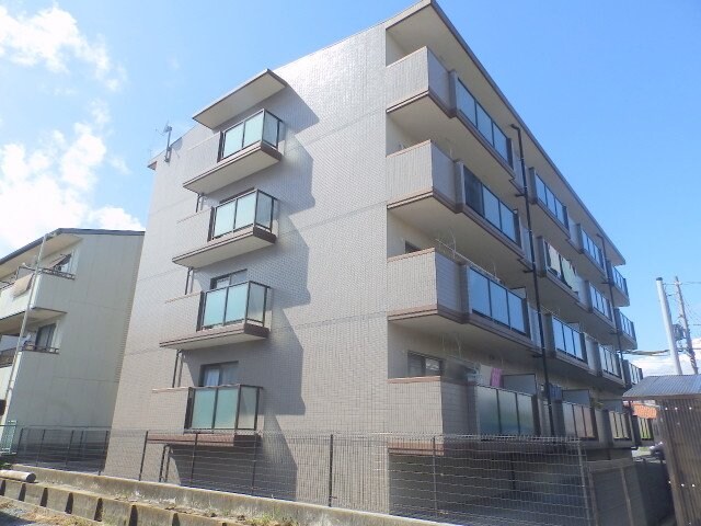 ファミール97の物件外観写真