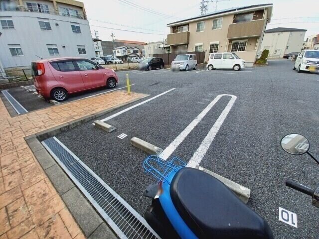 シェル　ラシーヌⅡの物件外観写真