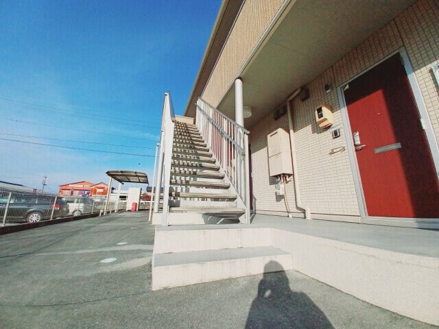 サクラーレ和泉の物件外観写真