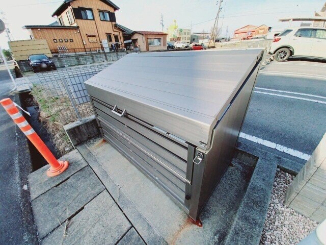 サクラーレ和泉の物件外観写真