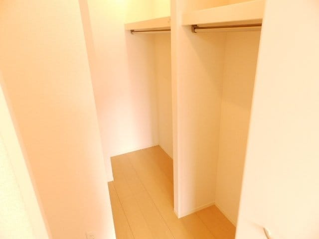 サクラーレ和泉の物件内観写真