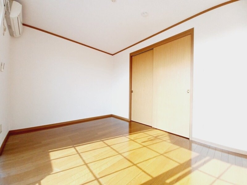 プリムヴェルⅡの物件内観写真