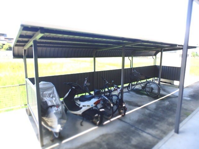 アリビオ里中の物件外観写真