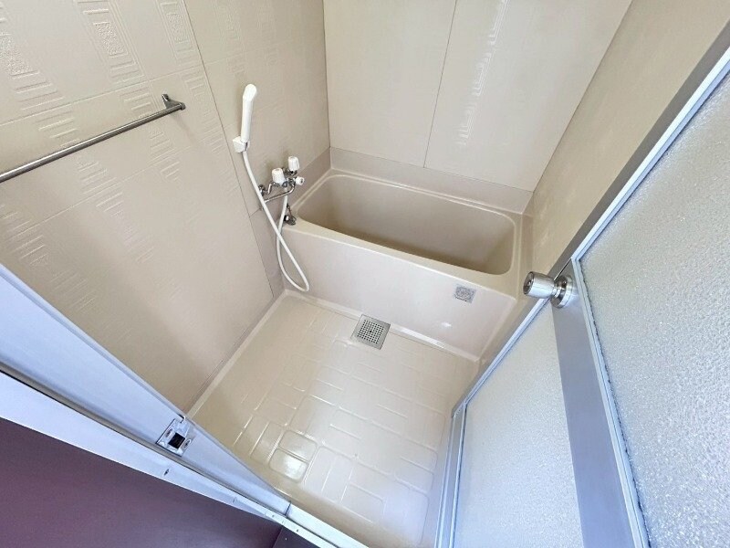 鈴与ウェストの物件内観写真