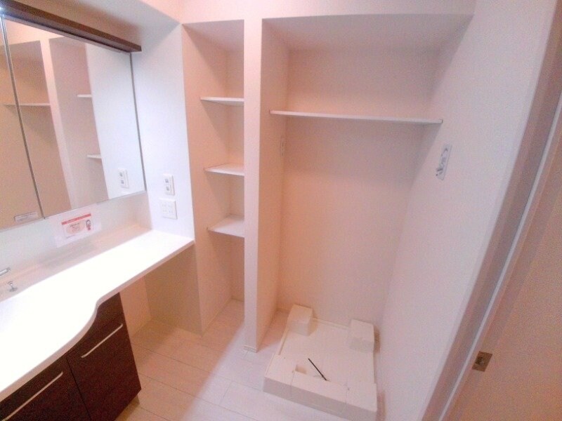 コンフィアンスの物件内観写真