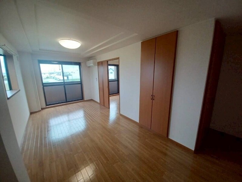 クローバーグリーンⅤの物件内観写真