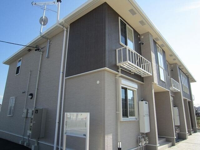 スカイブルーの物件外観写真