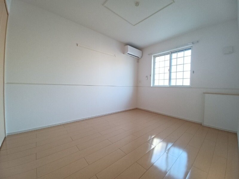 スカイブルーの物件内観写真