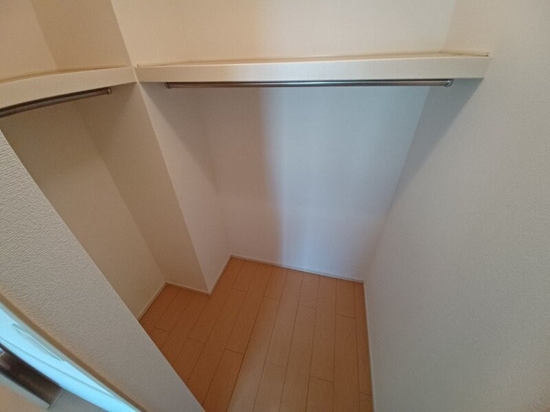 スカイブルーの物件内観写真