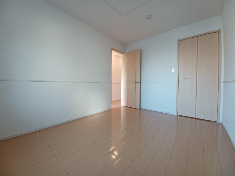 スカイブルーの物件内観写真