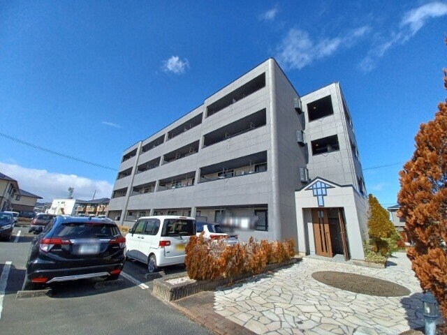 プロミネント伊勢中川の物件外観写真