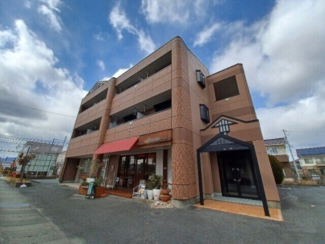 カンタベリーⅣの物件外観写真