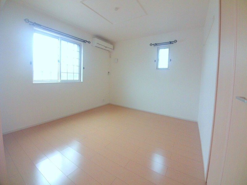 ピース　ガーデン　Ａの物件内観写真