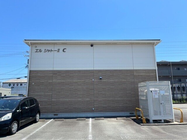 エルシャトーⅡ　C棟の物件外観写真