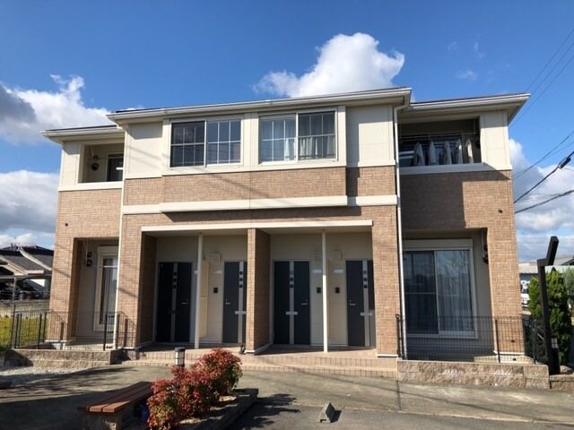 ヴィレッジ川原　南棟の物件外観写真