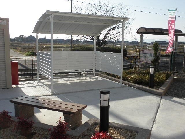 ヴィレッジ川原　南棟の物件外観写真