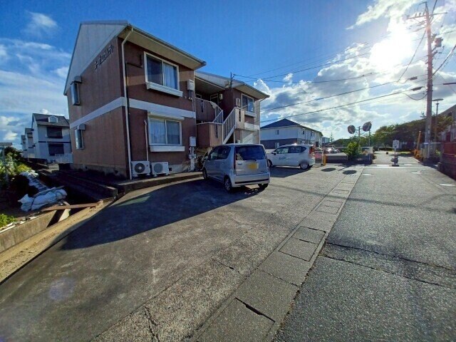 コーポエガルティの物件外観写真