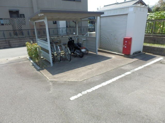 ビルヌーヴ　Ｃの物件外観写真