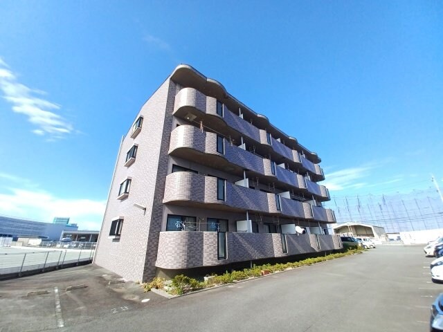 ルミエール三雲の物件外観写真