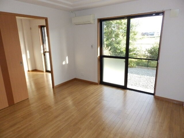 エバー　プレイスＡの物件内観写真