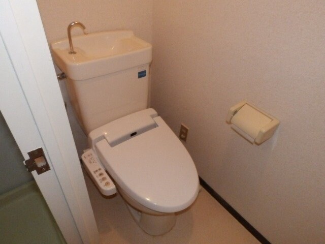 ウエストリバーマンションの物件内観写真