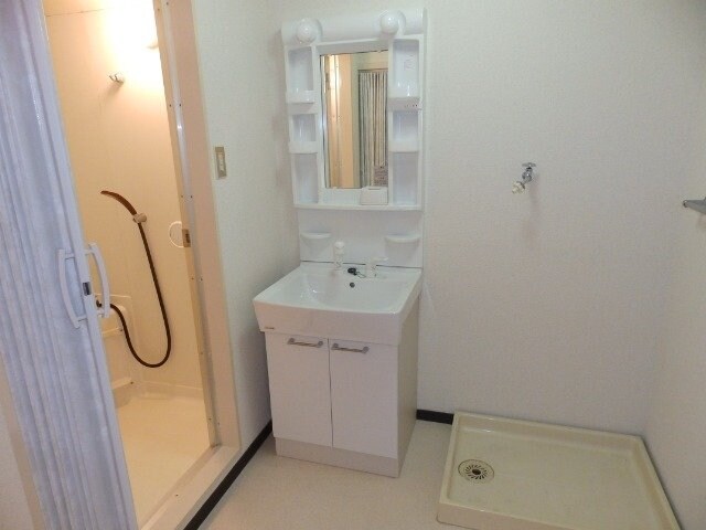 ウエストリバーマンションの物件内観写真