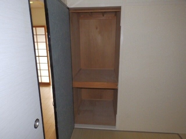 ウエストリバーマンションの物件内観写真