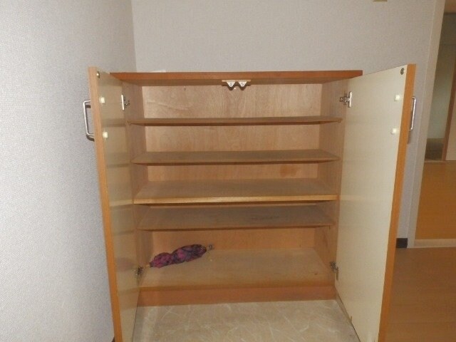 ウエストリバーマンションの物件内観写真