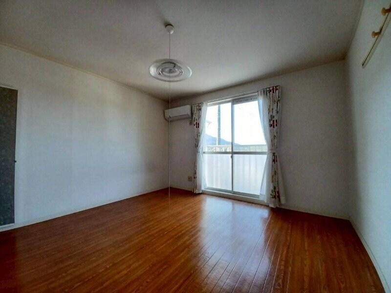 フォレスタ伊勢の物件内観写真