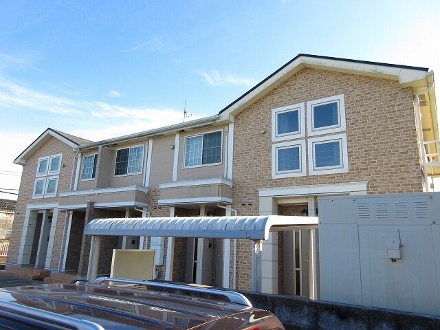 クローバー・エムの物件外観写真