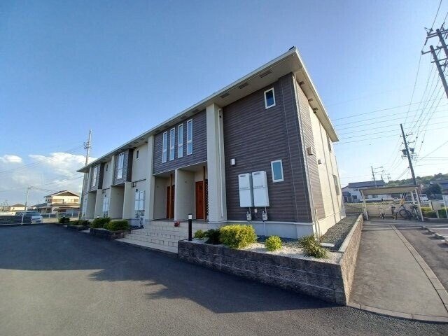 ヴィラーレの物件外観写真