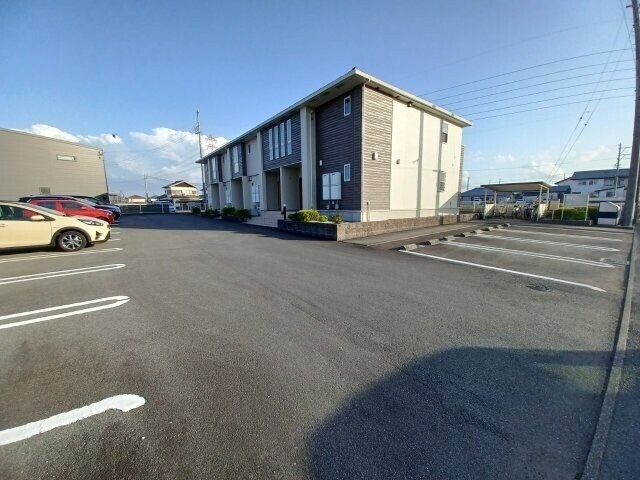 ヴィラーレの物件外観写真