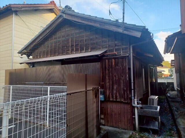 辻久留AH貸家の物件外観写真