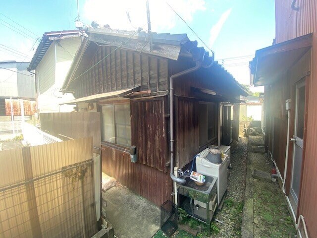 辻久留AH貸家の物件外観写真