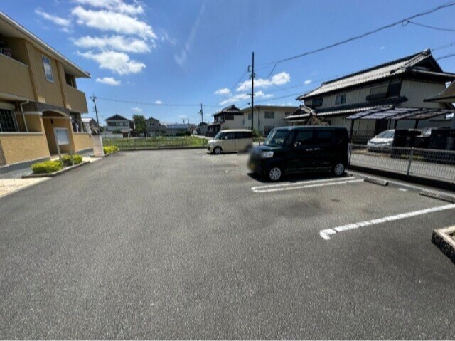 ル・サンティエＡの物件外観写真