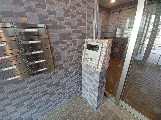 クレセールヴァンブの物件外観写真