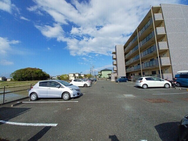 クレセールヴァンブの物件外観写真