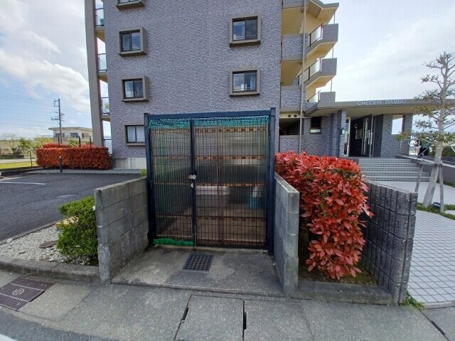 クレセールヴァンブの物件外観写真