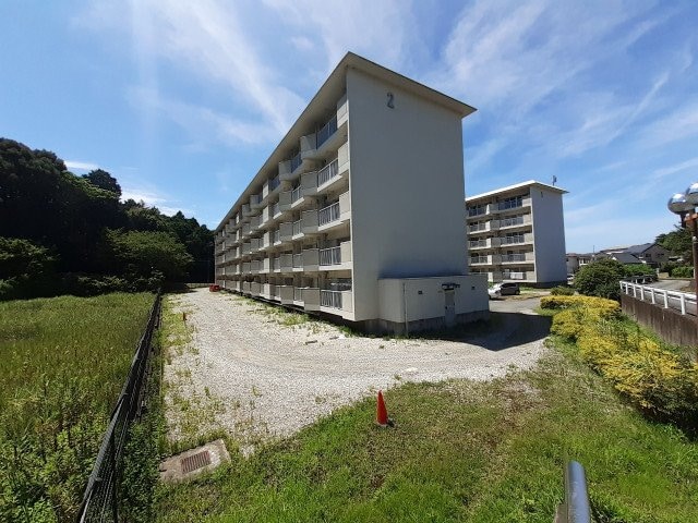 ビレッジハウス伊勢南部1号棟の物件外観写真